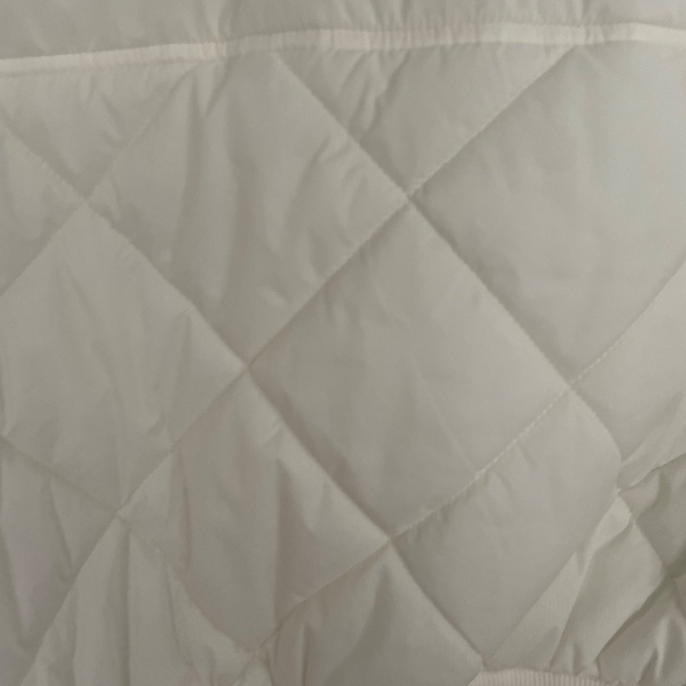 Alo Yoga  Snowrider Puffer Jacket in Ivory XS - Picture 9 of 11